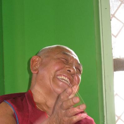 Ven. Geshe Thupten Rinchen  (maestro del nostro direttore spirituale)